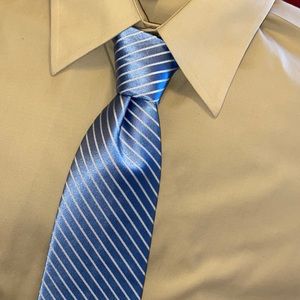 Daniel Cremieux, Hand tailored in the USA silk tie, blue/ cream striped